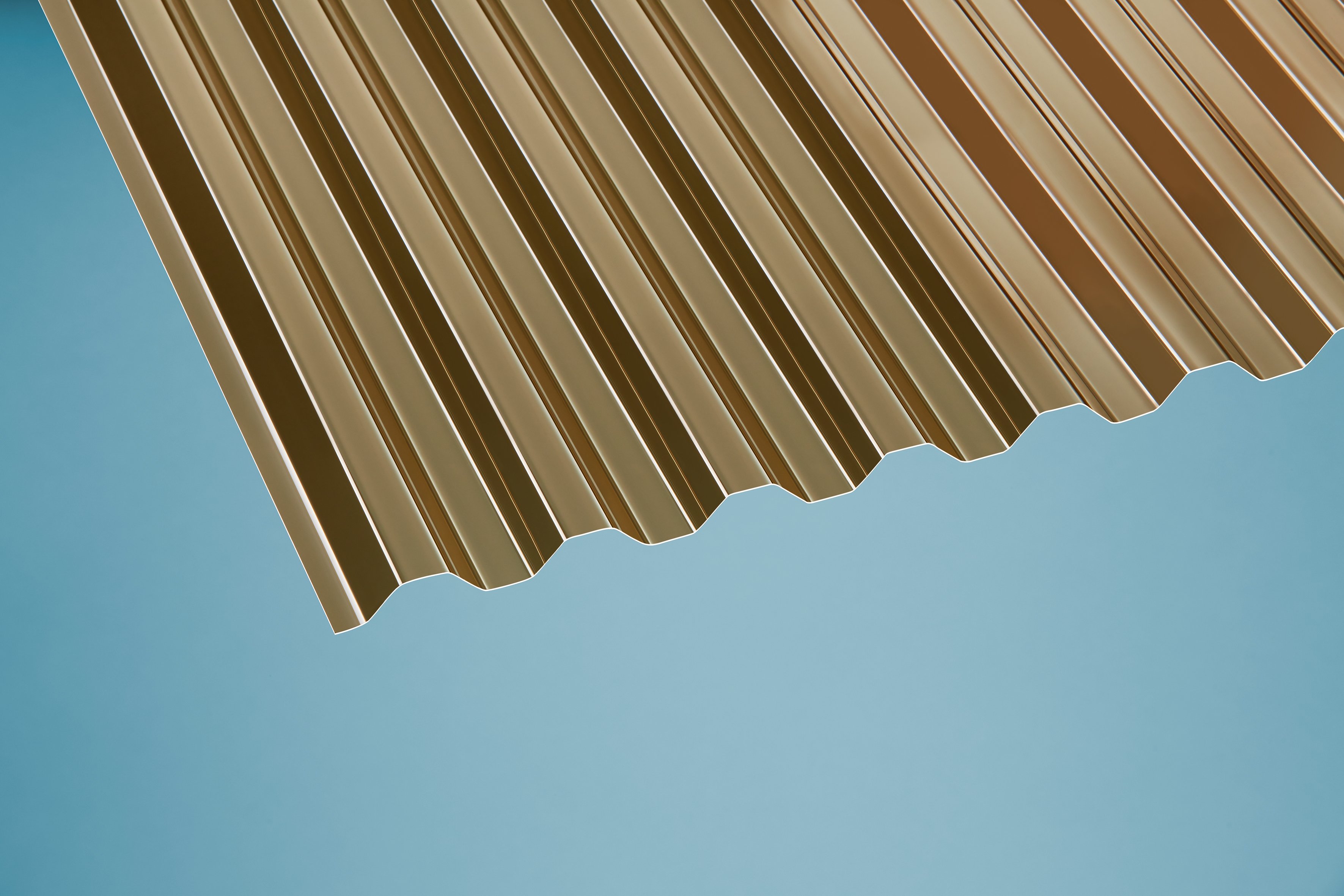 PVC Wellplatten 0,8 mm trapez bronce