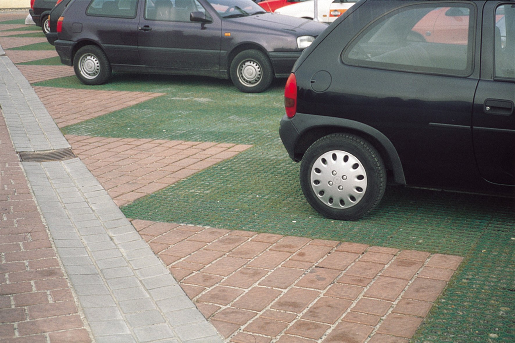 Rasengitter schwarz 50 x 50 cm